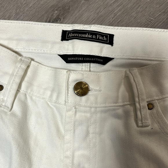 White Abercrombie Jeans - Picture 2 of 4